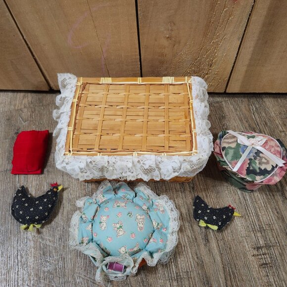 Sewing basket plus pin cushions. - Picture 2 of 16